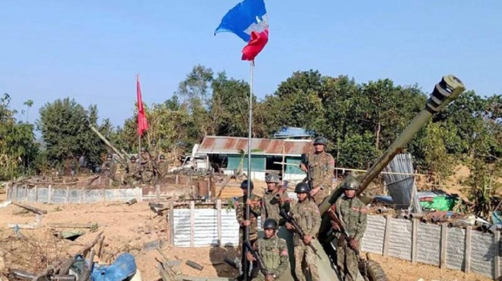 Myanmar's Arakan Army claims control of border with Bangladesh