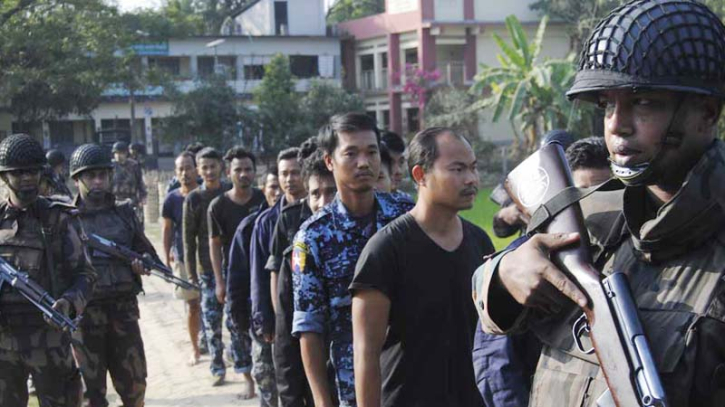 Bangladesh sends back 134 Myanmar security personnel