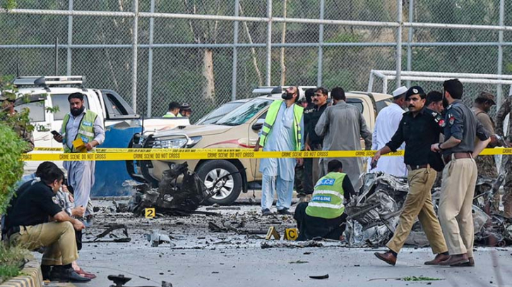 Deadly blast hits Pakistani city of Peshawar