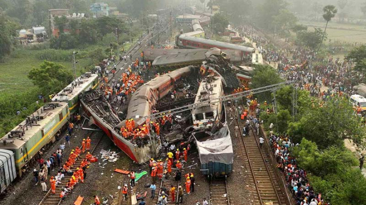 India's worst train crash in decades kills at least 288