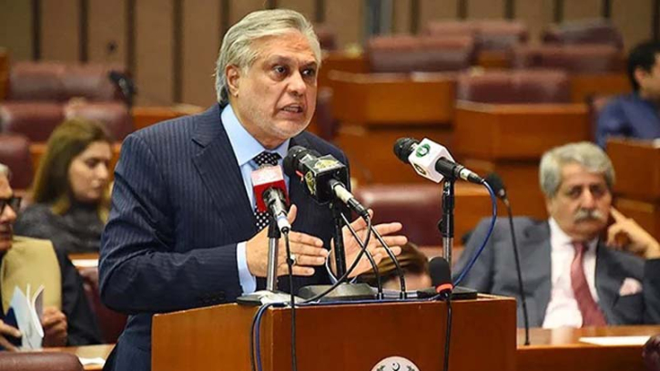 Trade with India suspended due to heavy duties: Ishaq Dar 