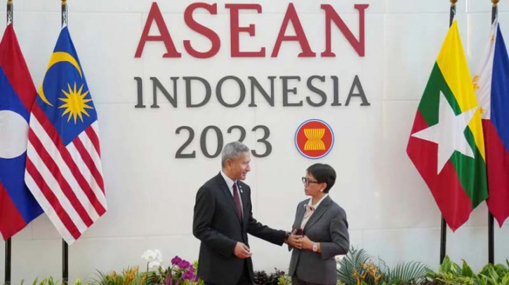 Malaysia urges strong action on Myanmar at ASEAN meeting