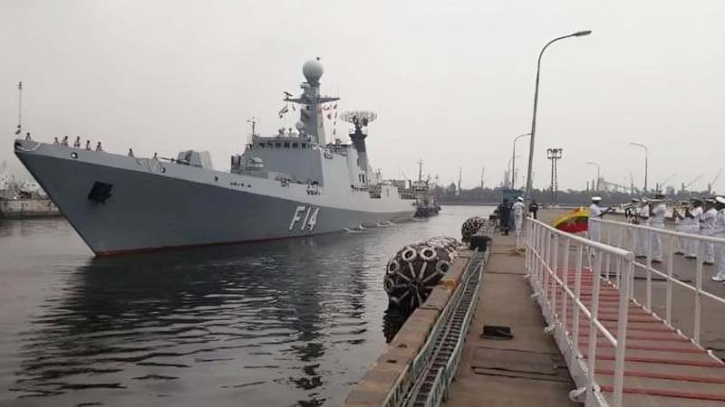 Russian navy ships arrive in Myanmar for joint drills