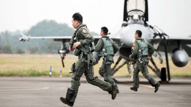 China's air force stages new mass incursion near Taiwan