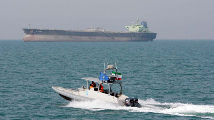 US Navy says it repelled Iranian effort to seize oil tankers