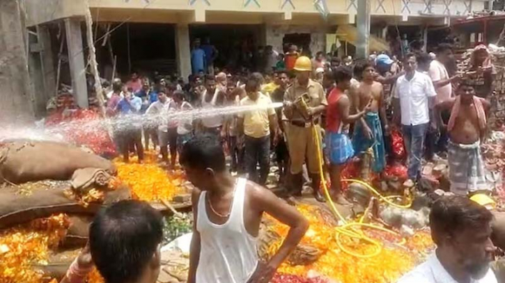 At least 7 killed in West Bengal firecracker factory explosion