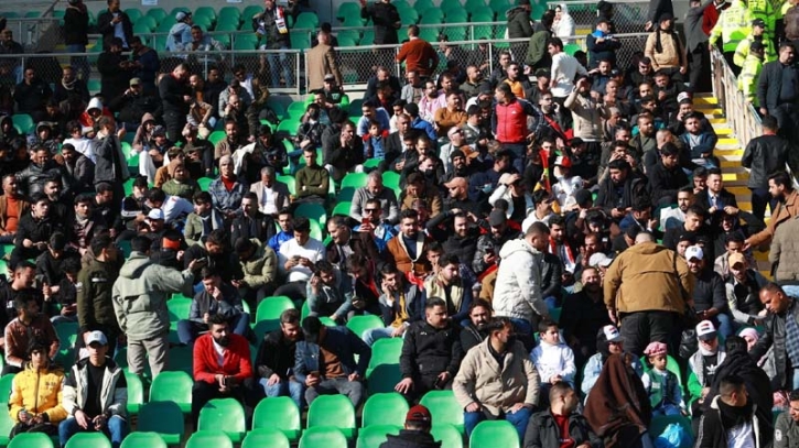 2 dead, dozens injured in stampede at Iraqi football stadium